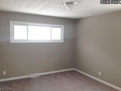 25640 Glenbrook Blvd, Euclid, OH 44117 - photo 7