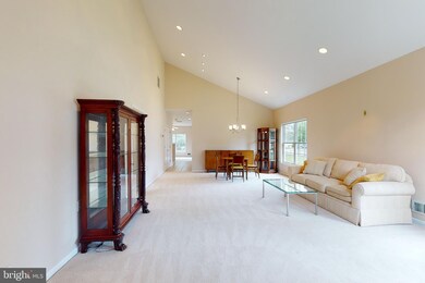 18 Pinflower Ln, Princeton Junction, NJ 08550 - photo 4