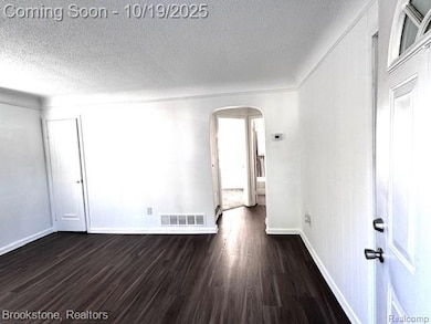 22133 David Ave, Eastpointe, MI 48021 - photo 4