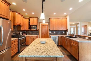 W7509 Castle Heights Dr, Holmen, WI 54636 - photo 7