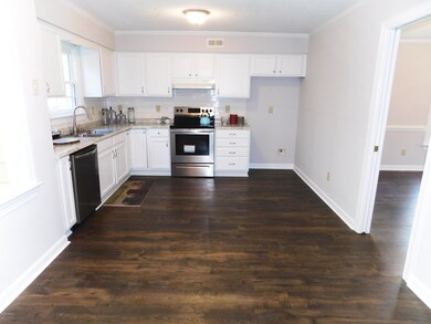 114 Peachtree Dr, Jacksonville, NC 28546 - photo 7