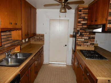 023-351632 - Kitchen 5