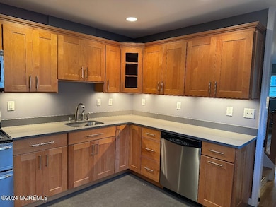 52 Merritt Ave, South Amboy, NJ 08879 - photo 2