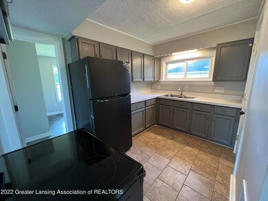 3416 Burchfield Dr, Lansing, MI 48910 - photo 6