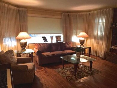 6047 N Fairfield Ave, Chicago, IL 60659 - photo 4