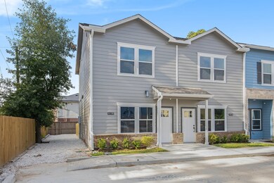 5262 Ella Blvd unit 803, Houston, TX 77018 - photo 2