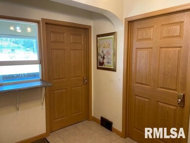 3849 N Sturdevant St, Davenport, IA 52806 - photo 5