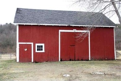 139 Lower Rd, Deerfield, MA 01342 - photo 5