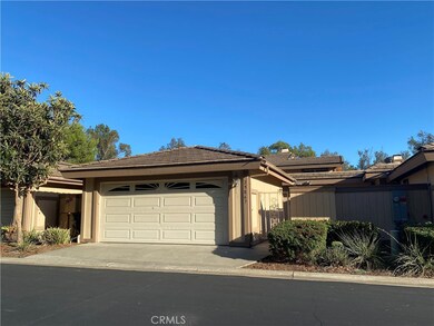 29867 Circle r Creek Ln, Escondido, CA 92026 - photo 2