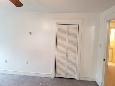 25 Pleasant St unit 2, Salem, MA 01970 - photo 5