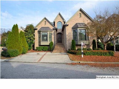 Located in Wellington Park of Vestavia Hills.   Th