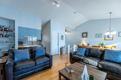 401 Old Quechee Rd unit 9D, Hartford, VT 05001 - photo 2