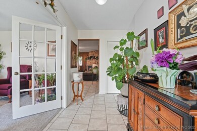 10715 E 27th St, Tulsa, OK 74129 - photo 4