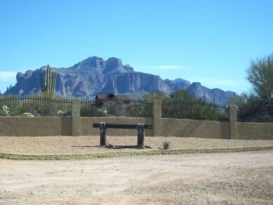 849 E Frontier St, Apache Junction, AZ 85119 - photo 3