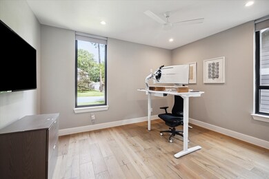 1917 Chippendale Rd, Houston, TX 77018 - photo 4