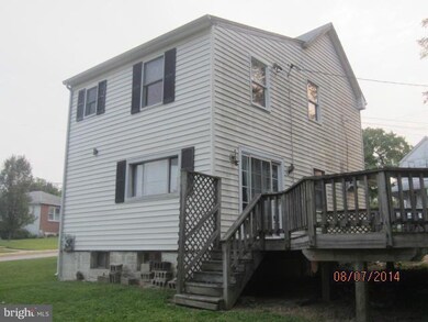 1717 Carroll Ave, Halethorpe, MD 21227 - photo 2