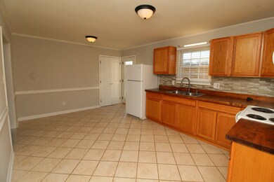 403 Pineridge Dr, Hopkinsville, KY 42240 - photo 4