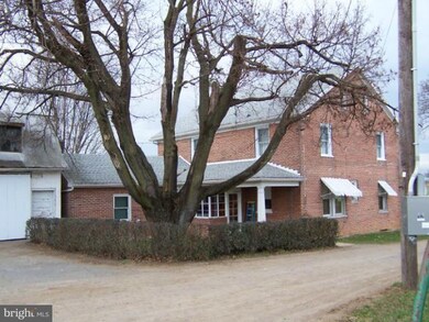 19419 Air View Rd, Hagerstown, MD 21742 - photo 2