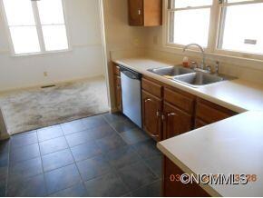 3 Fieldcrest Ct, Asheville, NC 28806 - photo 5