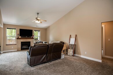 3151 SW Juniper Ave, Redmond, OR 97756 - photo 5