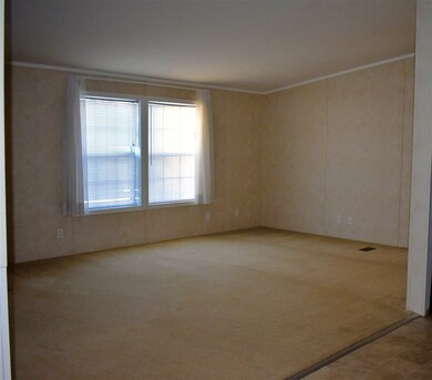 15 S Main St, Seabrook, NH 03874 - photo 3