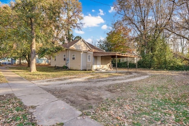 739 S Douglas Ave, Springfield, MO 65806 - photo 4