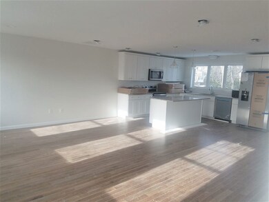 9 Clifford St unit C, Exeter, NH 03833 - photo 3