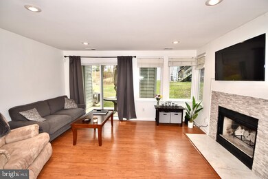 11719 Summerchase Cir unit 1719-C, Reston, VA 20194 - photo 4