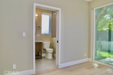 729 Center St unit C, Costa Mesa, CA 92627 - photo 5
