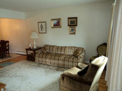 2037 Edgehill Rd, Bethlehem, PA 18017 - photo 3