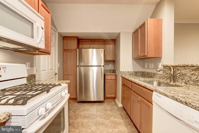 4522 Superior Square, Fairfax, VA 22033 - photo 7