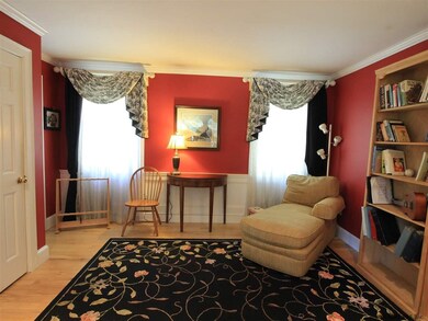 14 Oxford Dr, Saratoga Springs, NY 12866 - photo 4