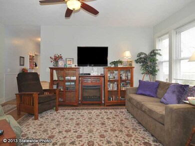 154 Orchard St, Cranston, RI 02910 - photo 2