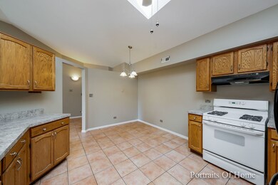 1526 Commodore Ct unit 2, Schaumburg, IL 60193 - photo 6