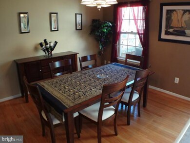 8060 Pennington Dr, Laurel, MD 20724 - photo 3