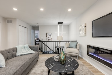 1842 Nautilus Ln, Hanover Park, IL 60133 - photo 2