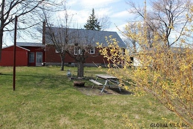 107 Edgecomb St, Albany, NY 12209 - photo 4