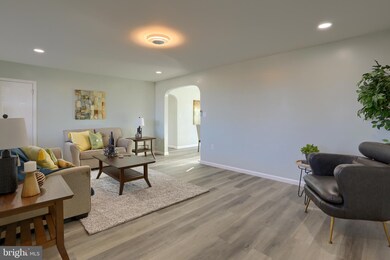 562 Georgetown Rd, Ronks, PA 17572 - photo 4