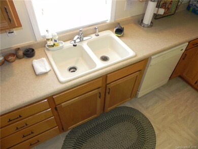 825 Hidden Creek Cir unit 63, Salisbury, NC 28147 - photo 3