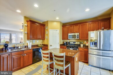 1026 Railbed Dr, Odenton, MD 21113 - photo 2