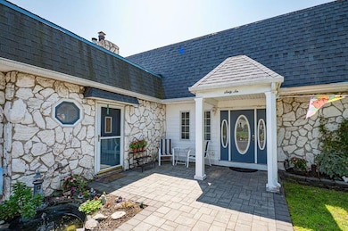 66 Lighthouse Rd, Babylon, NY 11702 - photo 3