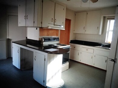 133 Spruce St, Keene, NH 03431 - photo 3