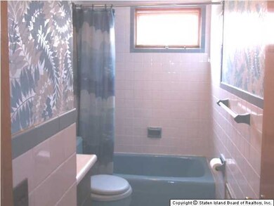 93 Twombly Ave, Staten Island, NY 10306 - photo 5