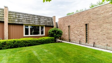 1825 Somerset Ln unit 22, Northbrook, IL 60062 - photo 2