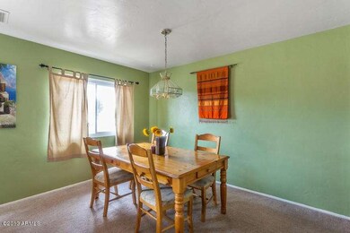1538 Lawrence Pic- Dining Area