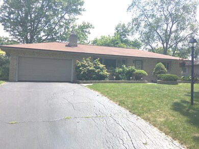 3328 Colchester Rd, Columbus, OH 43221 - photo 2