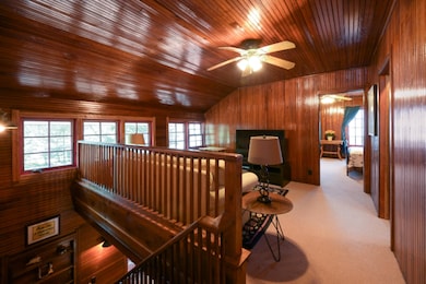 05_47104PineAvenue_43_Loft_HiRes