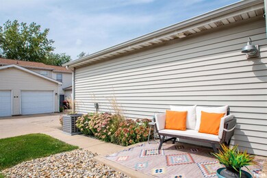 3841 W Palmyra Ct unit 1, Peoria, IL 61604 - photo 5
