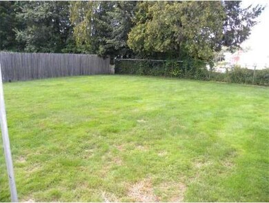 333 Winsor St, Ludlow, MA 01056 - photo 2