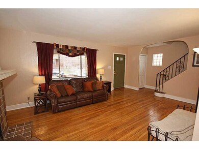 Living Room. This living room has plenty of natura